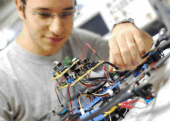 Kỹ sư điện tử công nghệ cao làm gì?